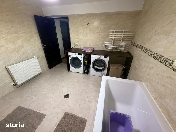 Casă cu 4 camere cu Teren 600 Mp în Glina