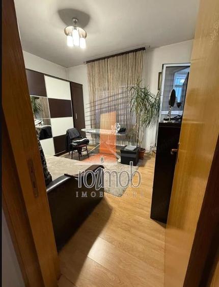 Apartament cu 6 camere în Aviației