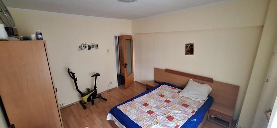 Apartament cu 2 camere semidecomandat în Răcădău