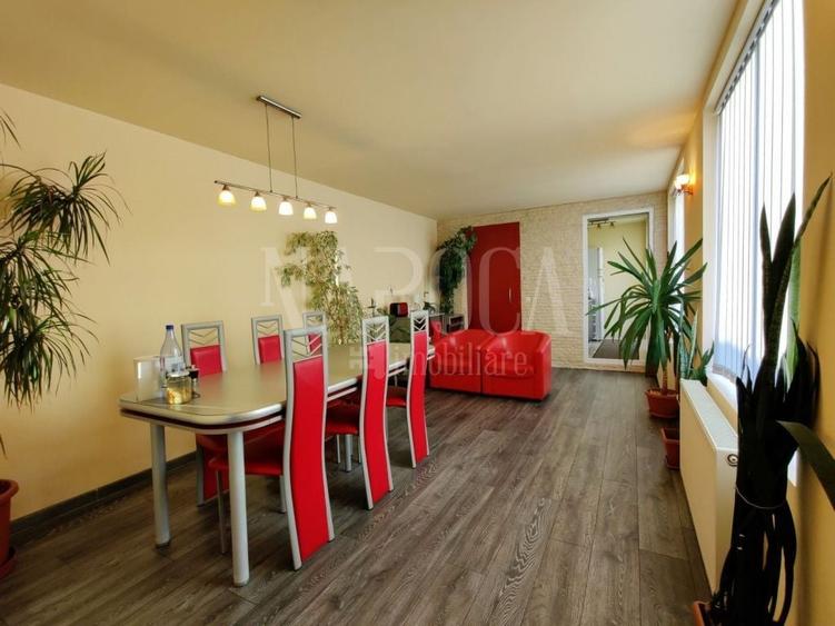 Casă individuală cu 5 camere cu Canalizare în Dâmbul Rotund