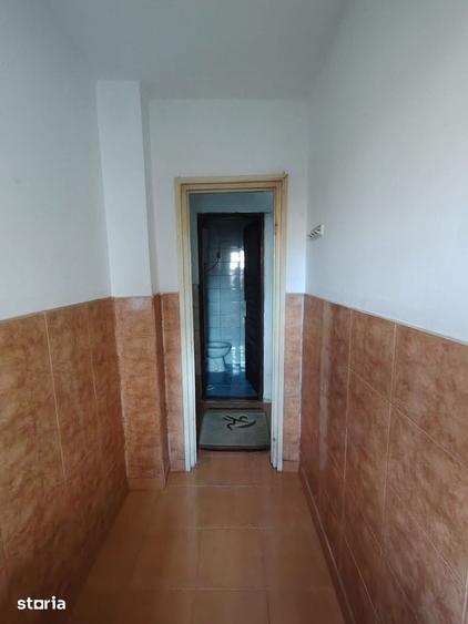 Apartament cu 3 camere în Micro 9