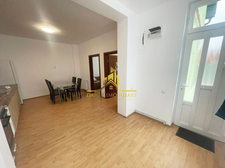 Apartament cu 2 camere decomandat, mobilat în Central