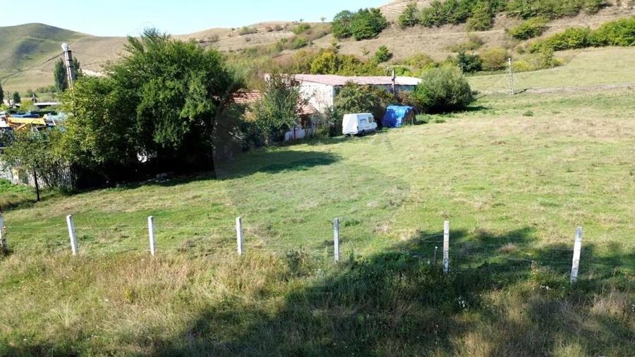 Teren intravilan - 4400 mp Tarnava - 6