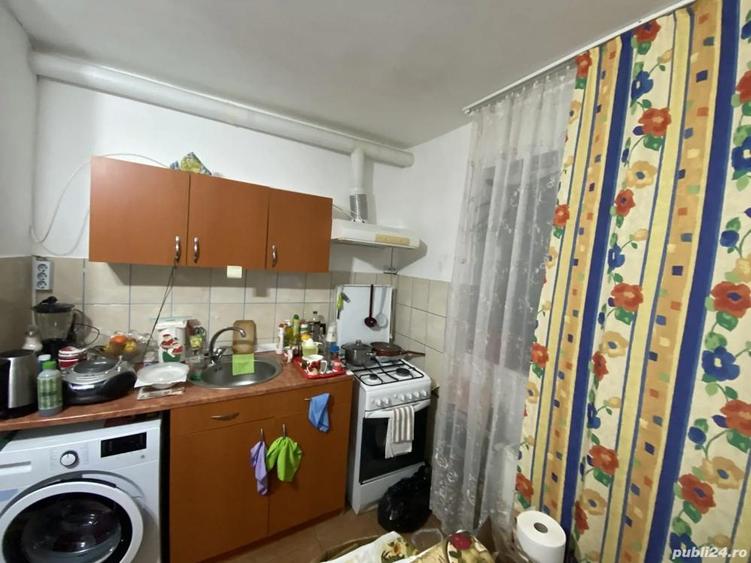 Proprietar vand garsoniera etaj1 UMT - 3