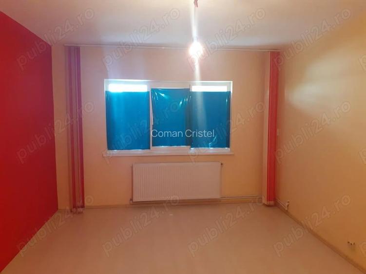Vanzare Apartament 2 camere cf.1 dec. etajul 1, suprafata totala 54.mp., liber, Zona Buzaului .