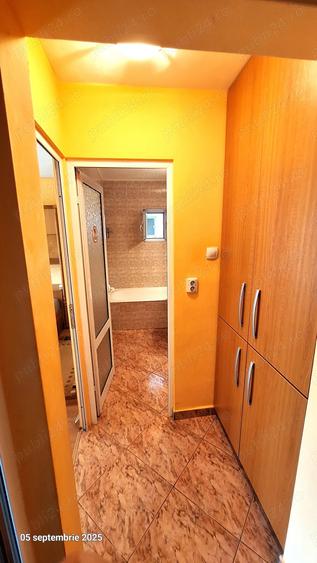 Ofer spre inchiriere apartament cu 3 camere decomandate in Galati, Tiglina 3 - 3