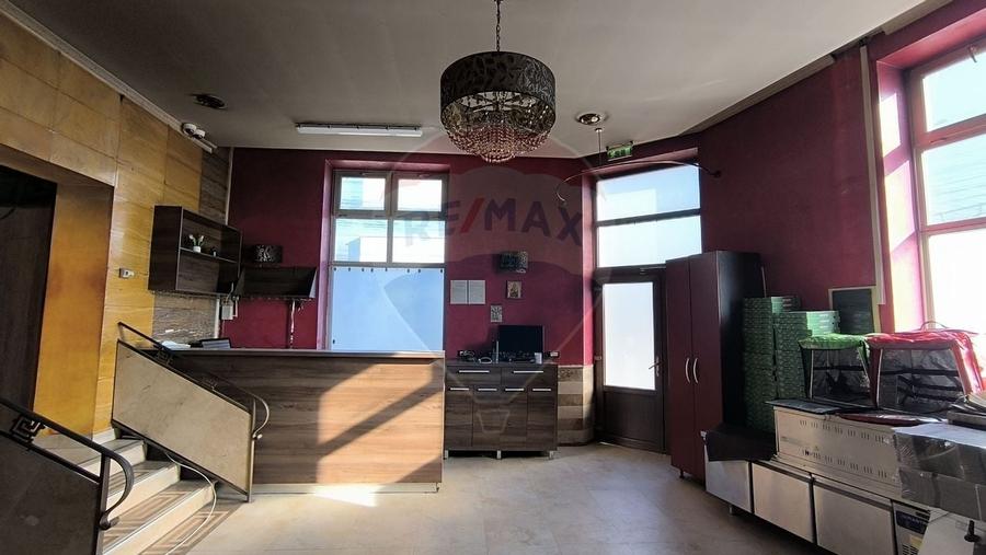 Spațiu comercial de vânzare semicentral - 14