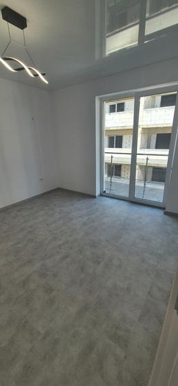 Garsonieră decomandată în Theodor Pallady