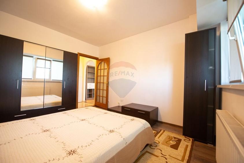 Apartament cu 3 camere de vanzare, parcul Moghioros Drumul Taberei - 16