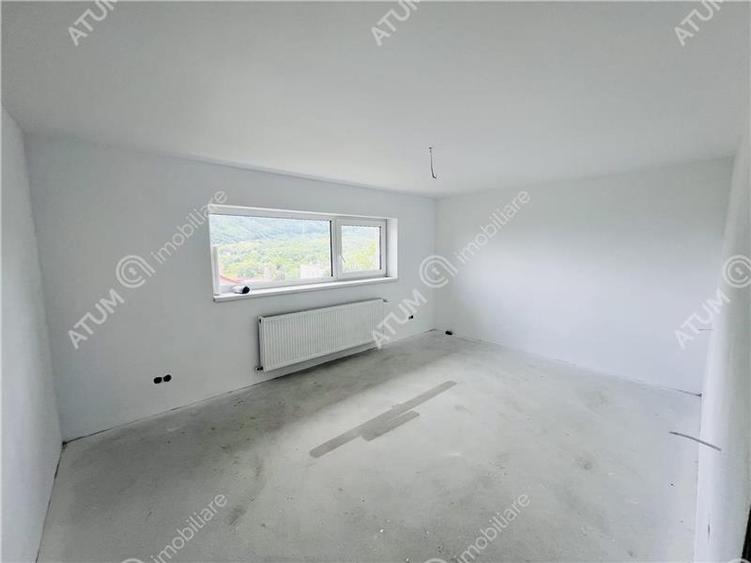 Casa individuala in Cisnadioara cu 4 camere 2 bai terasa teren 1170 mp - 9