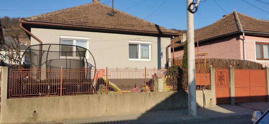 Casa de vanzare!!! - 1