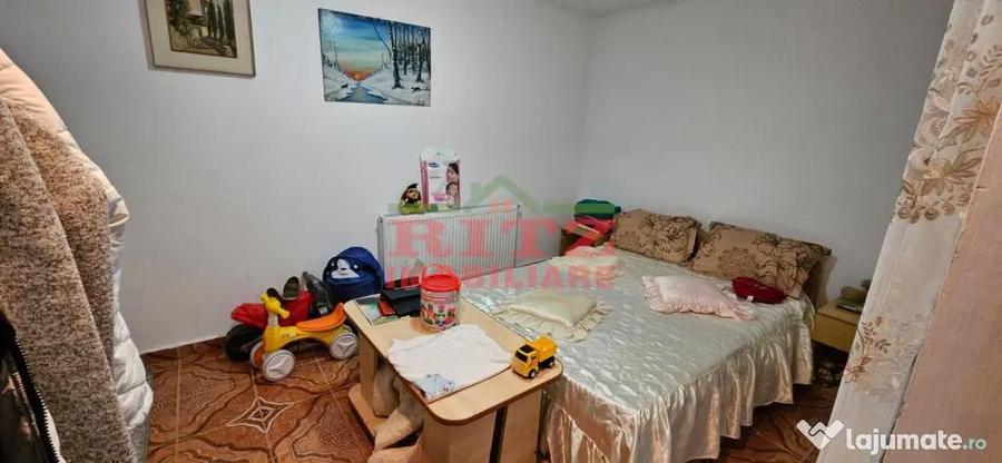 CASA DE VANZARE P 1 E - 2