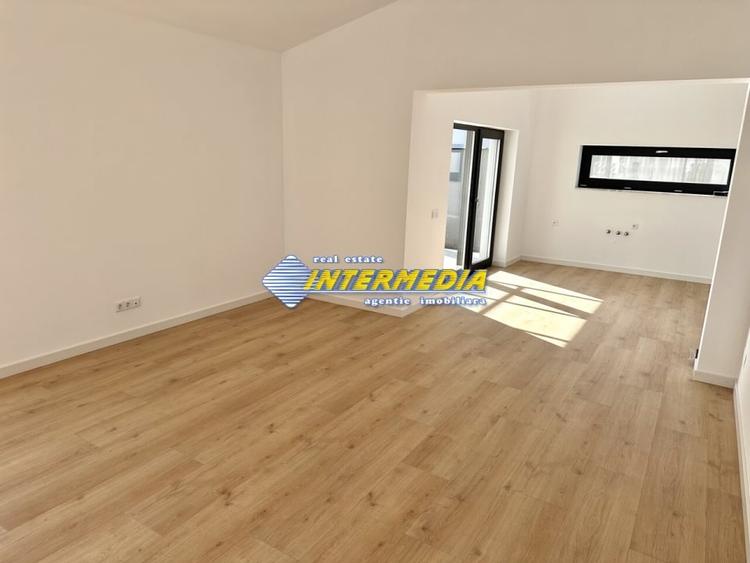 CASA NOUA I 90 MP I FINISATA LA CHEIE I ASFALT I TOATE UTILITATILE I - 3