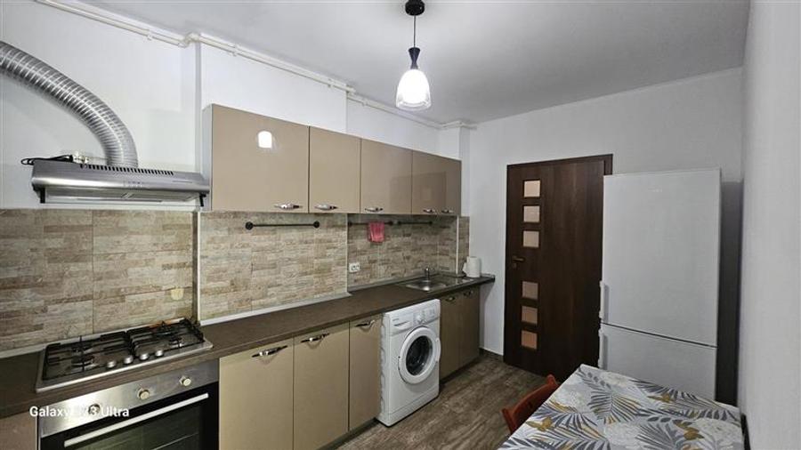 Apartament cu 2 camere decomandat în Berceni