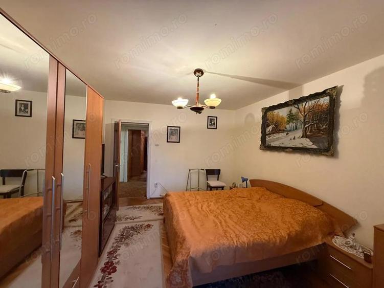 Apartament 3 camere de inchiriat,decomandat, etaj 1, 90 mp - 4