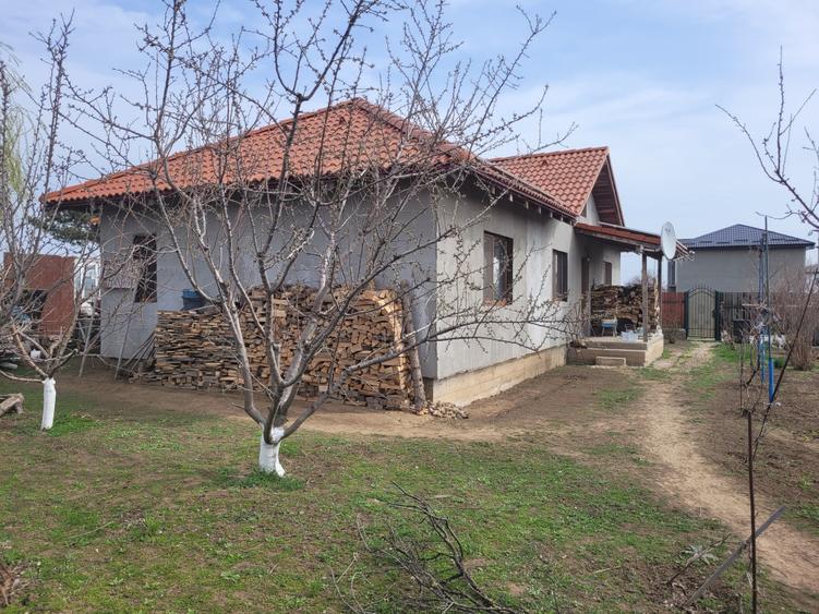 Techirghiol, casa parter 3 camere, teren 400 mp - 2