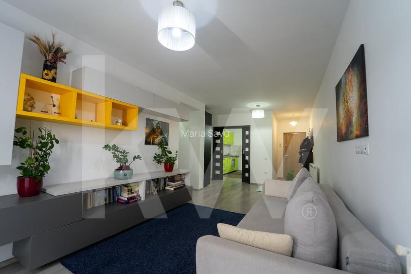 Apartament 3 camere cu destinatie rezidentiala si comerciala – curte proprie