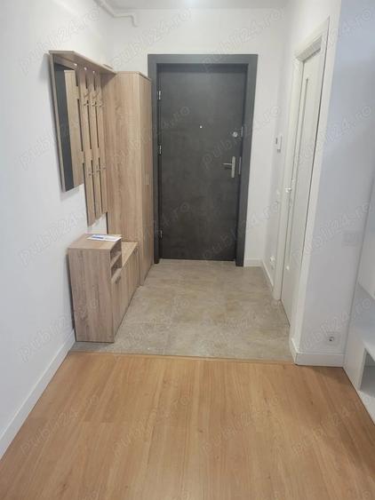 Inchiriez apartament cu o camera, in zona centrala,etaj 1 - 4