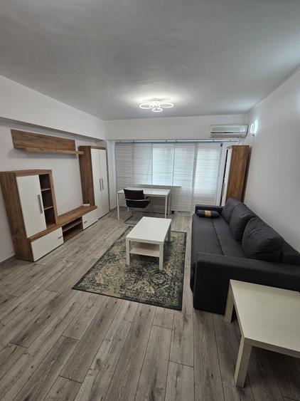 Proprietar vand ap.3 camere Bd.Decebal - 4