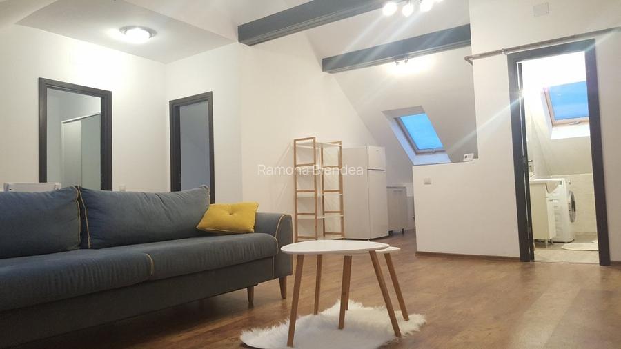 Apartament cu 3 camere semidecomandat în Florești Apartament cu 3 camere semidecomandat în Florești