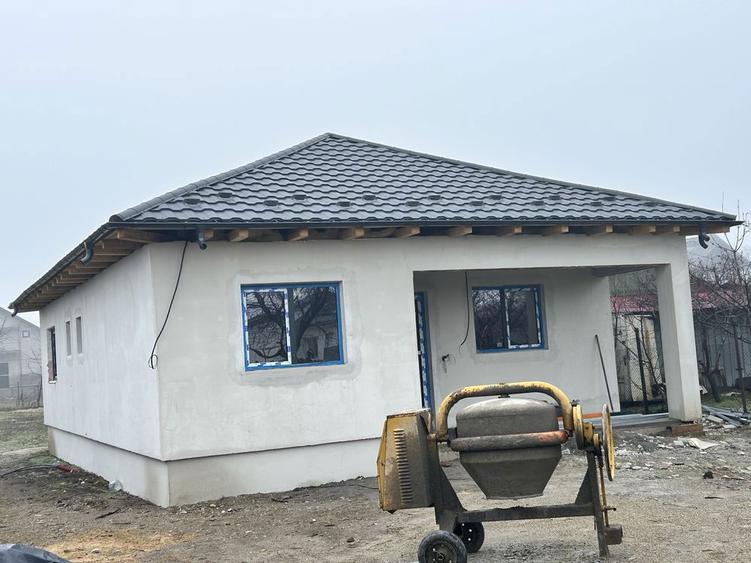 Casa de Vanzare Gugesti - 8