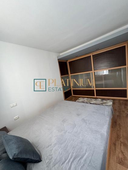 Apartament cu 2 camere semidecomandat, mobilat în Complex Studențesc
