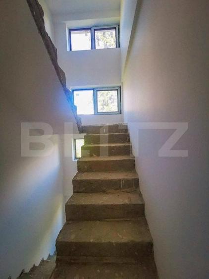 Pensiune semifinisata, 600mp utili, 18 camere, Predeal - 8