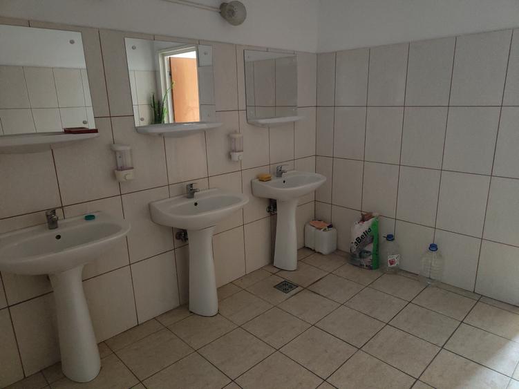 Birou mobilat ,utilitati incluse ,parcare - 3