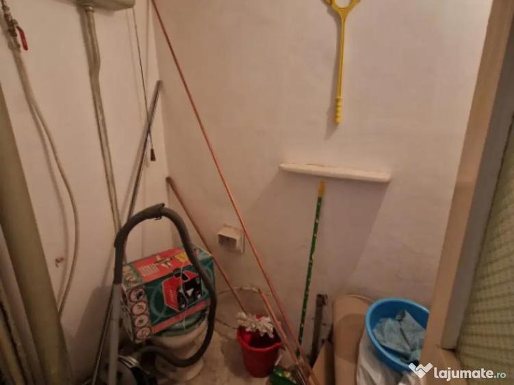 Apartament 3 camere, 71 mp, zona Hotvon - 4