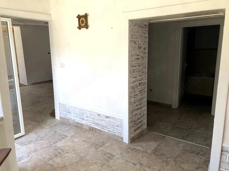Casă cu 3 camere cu Teren 1438 Mp în Central