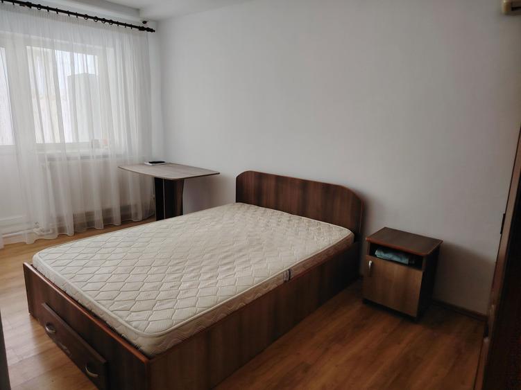 Ofer spre inchiriere garsoniera - 1