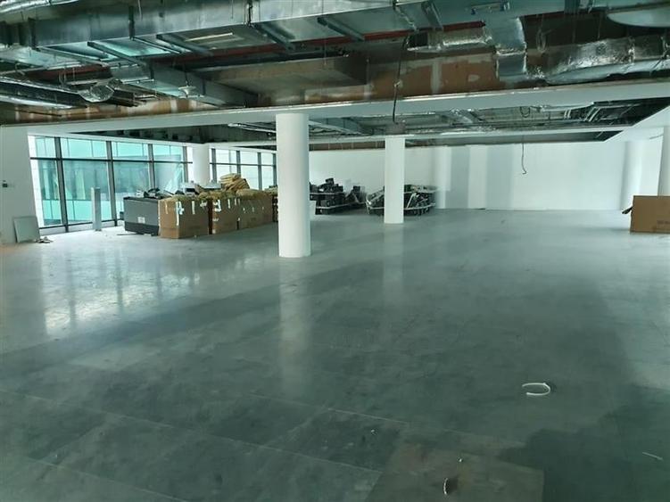 Spatii comerciale de inchiriat in Platinum Business de la 405 mp - 6