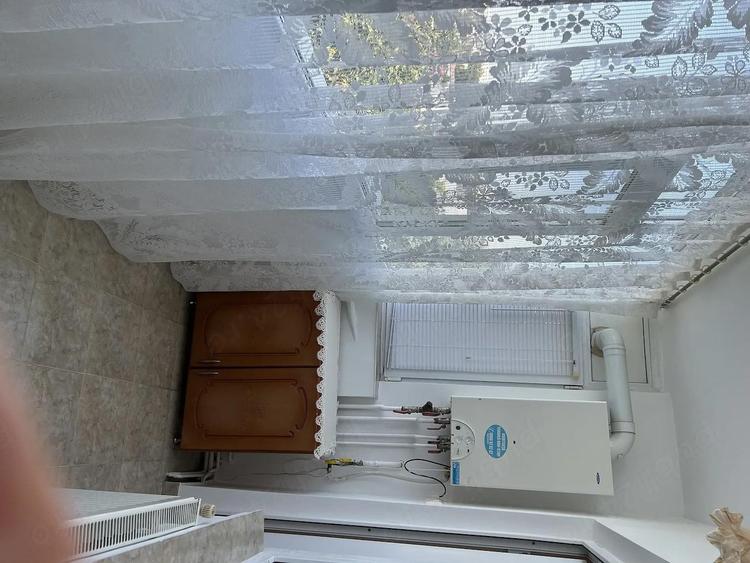 Inchiriez apartament cu o camera - 9