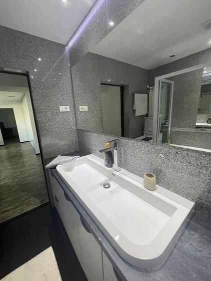 Inchiriez apartament blv. Independentei - 8