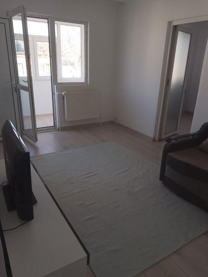 Inchiriez apartament 2 camere - 6