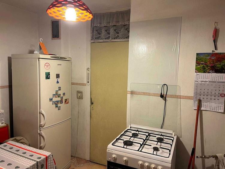 Apartament 3 camere PB Et 4 Oradea Nufarul. utilat mobilat - 1