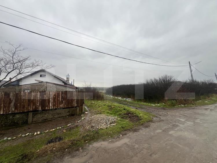 Teren intravilan, 2298 mp, strada Robanesti - 2
