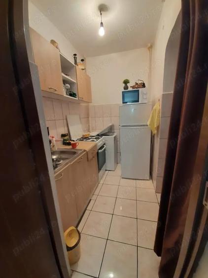 Inchiriere garsoniera, zona Dovali - 1