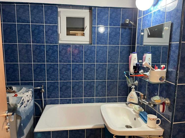 APARTAMENT ULTRACENTRAL - 3 camere, decomandat - 4