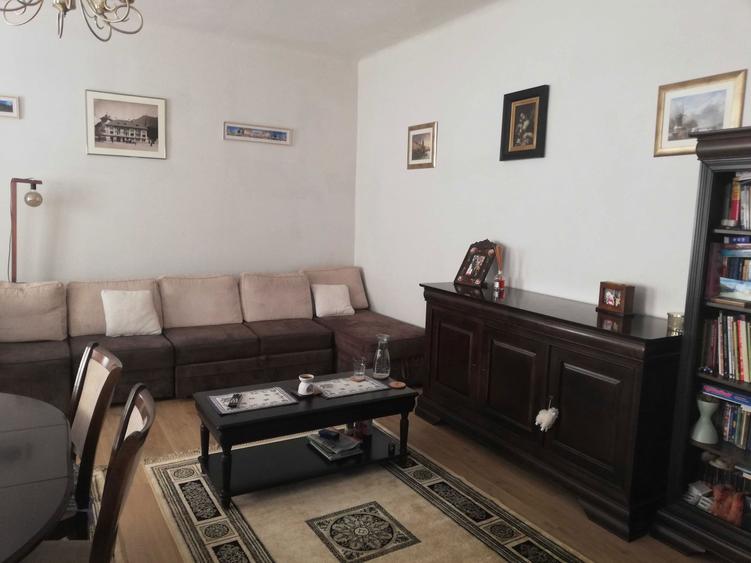 Apartament 3 camere 2 bai Centru vechi Brasov Piata Sfatului - 2