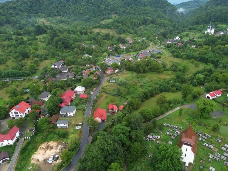 De vânzare casă din caramida cu teren – zonă Pensiunea Secret Garden - 17