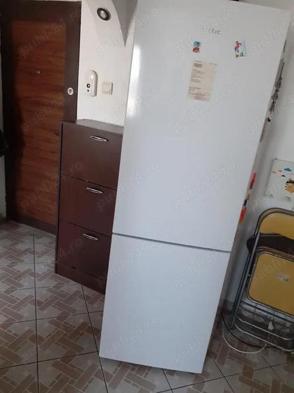 Inchiriez apartament cu doua camere - 1