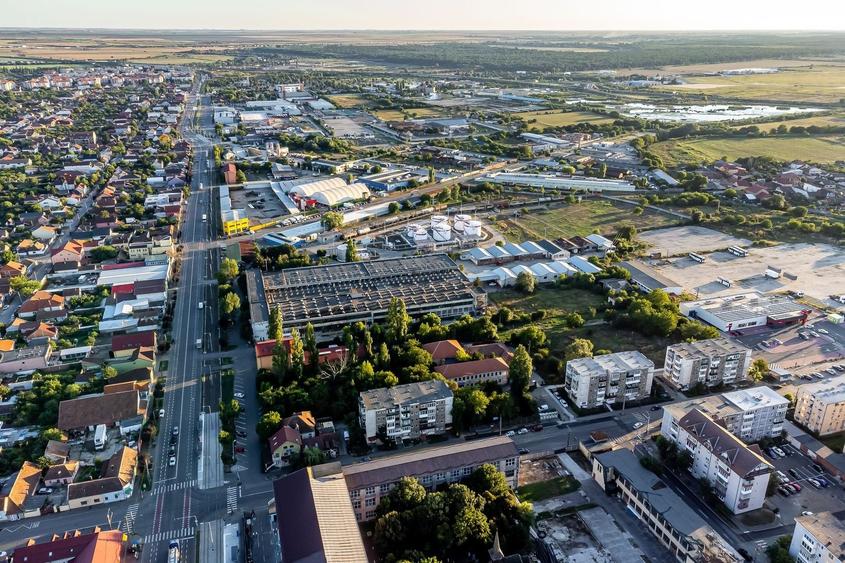 4.049 mp Hale industriale în Arad, aproape de A1 - 22