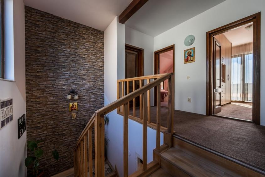 De vanzare stil de viata exclusivist in casa de lemn tip canadian - Primaverii - 16