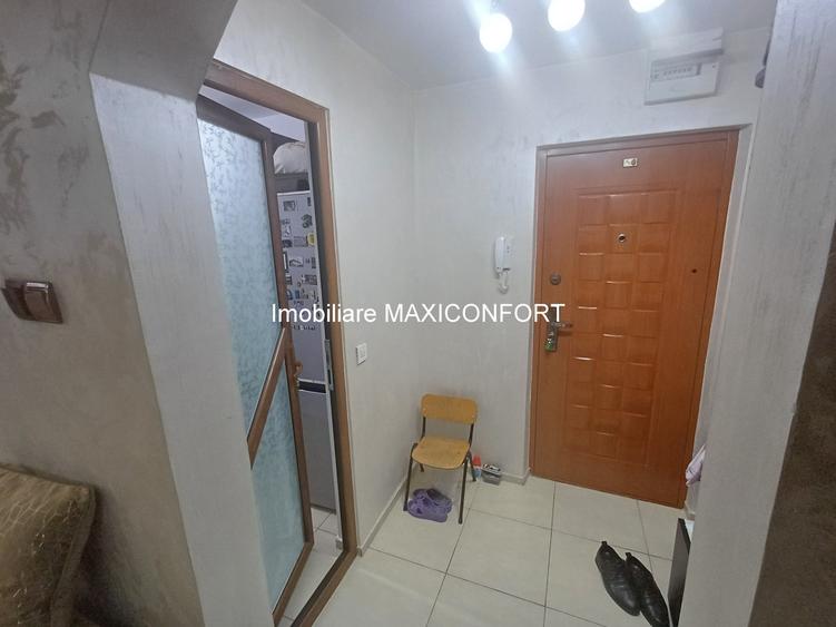 Vanzare 2 camere-Imobiliare MAXICONFORT - 5