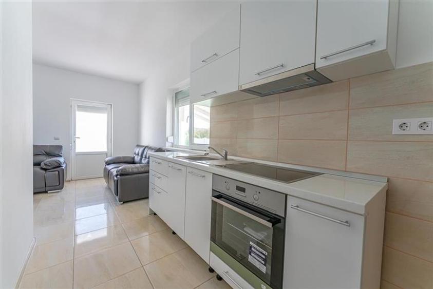 Vila noua, terasa, curte, garaj, cadru armonios, Sanpetru, Brasov - 4