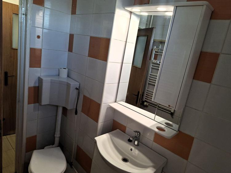 Apartament cu 2 camere decomandat în Drumul Taberei