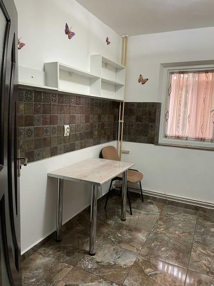 Vand apartament 2 camere - 9