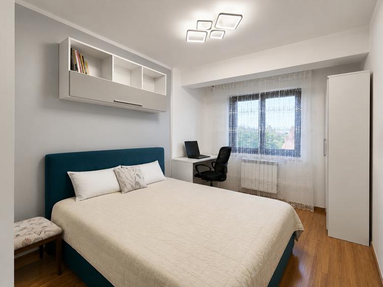 Apartament cu 2 camere decomandat în Nicolina