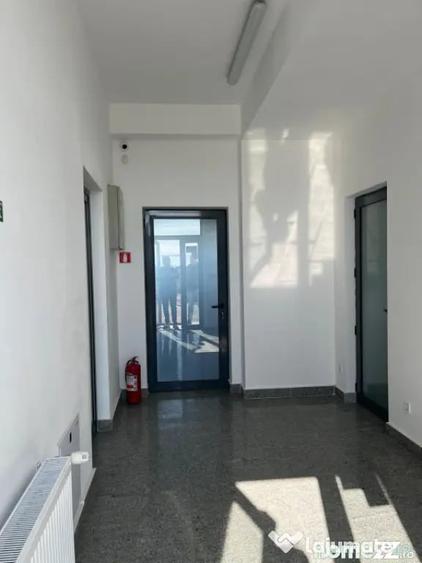 Spațiu comercial, de 650 mp, în Central